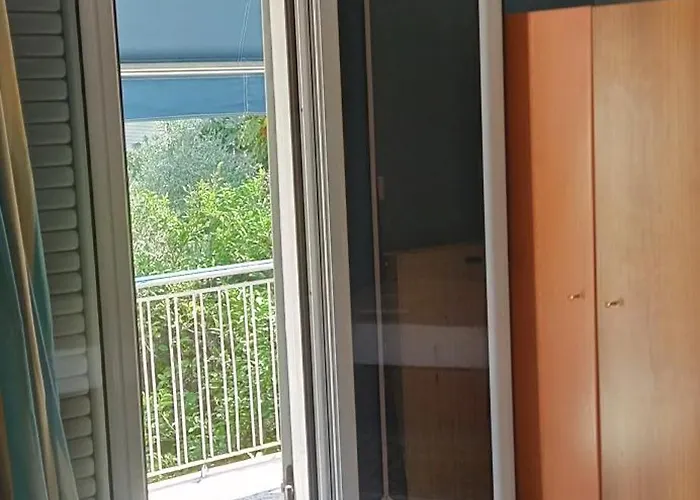 The Pirate's Mansion Apartman