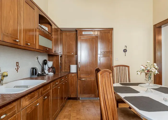 Апартаменты The Pirate's Mansion