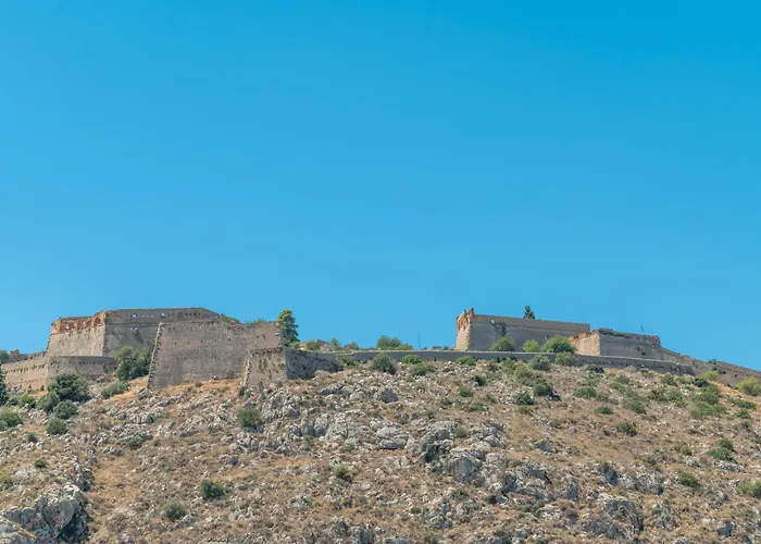 The Pirate's Mansion Апартаменты Нафплион