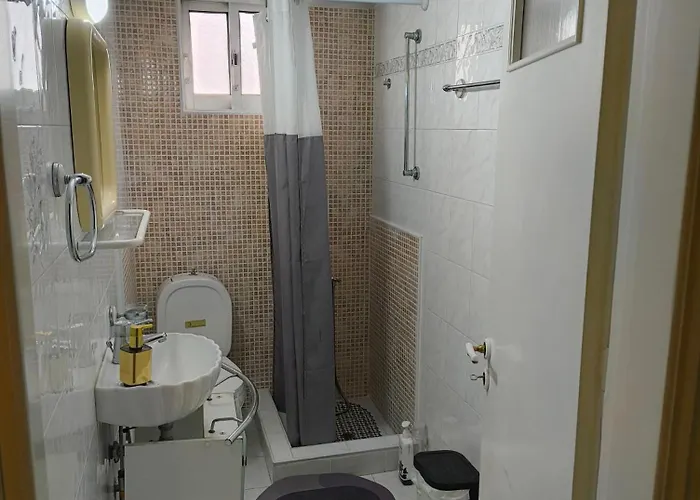 The Pirate's Mansion *